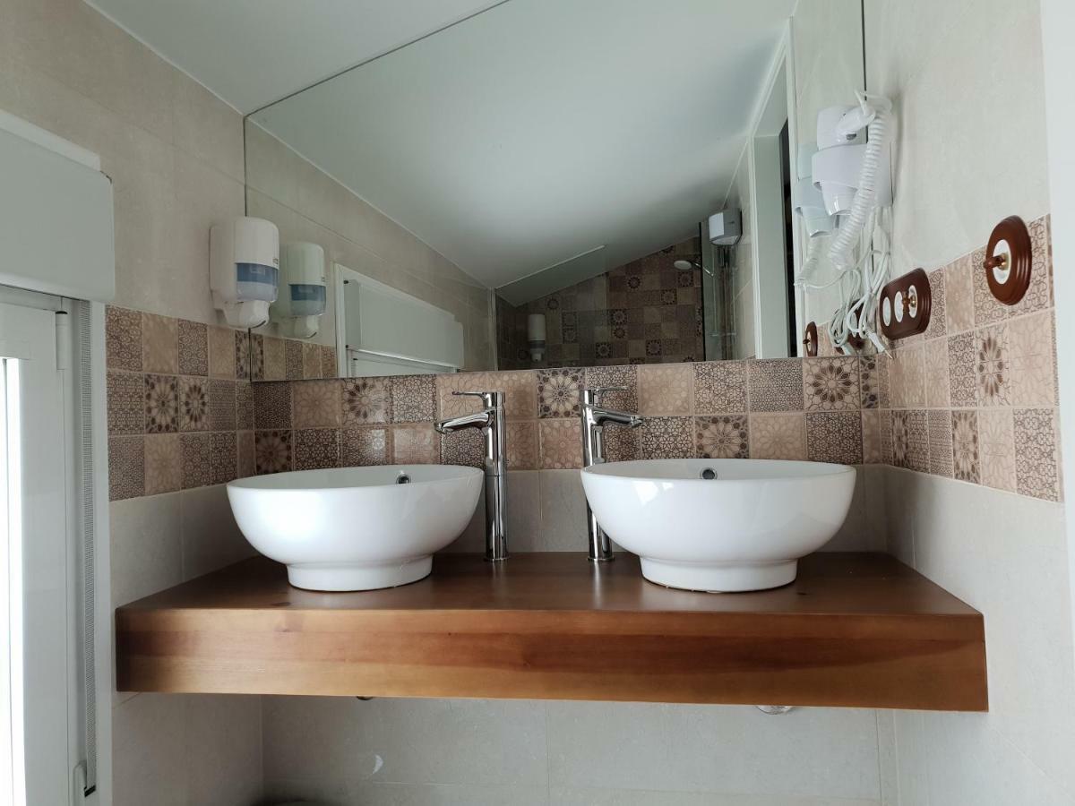 Apartamentos Hostal Cabanas Carboneras de Guadazaón Exterior foto